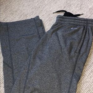 Women’s nike heather gray sweat pants